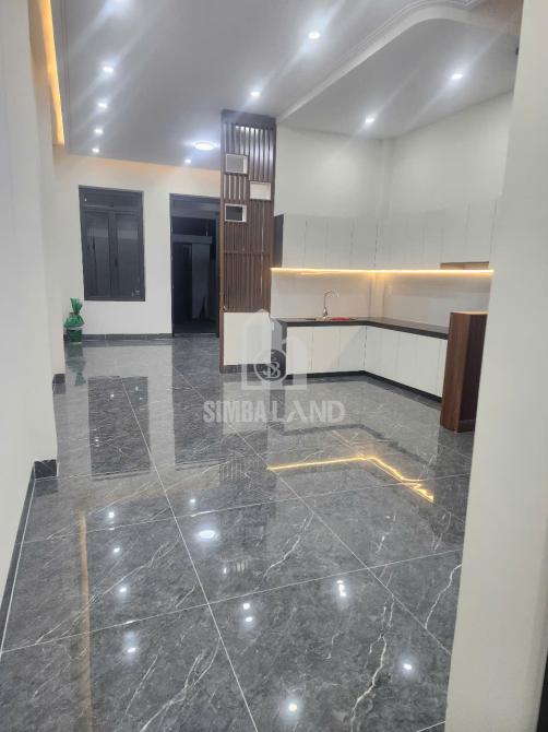 Bán nhà gần bến xe phương trang đức trọng 2PN DT 5x31m tc72m2